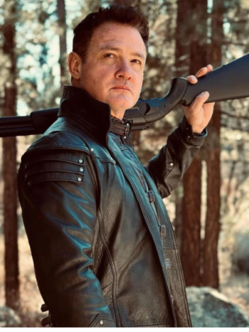 Hansel and Jeremy Renner Coat.